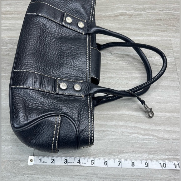 Y2K MICHAEL Michael Kors Greenwich Black Pebbled Leather Vintage Barrel Bag - Picture 11 of 13